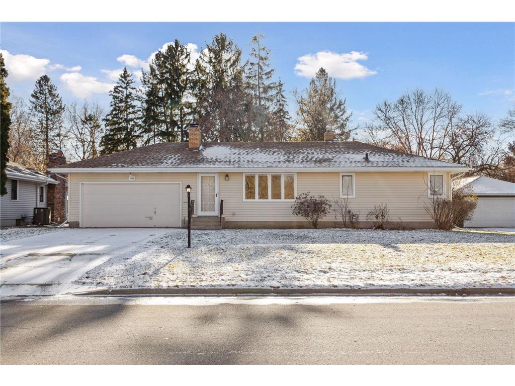 1004 Shryer Avenue W Roseville MN 55113 6476907 image1