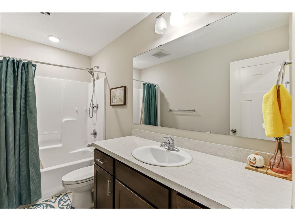 1004 Triumph Trail NE Isanti MN 55040 7035887 image24