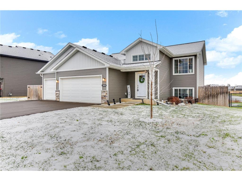 1004 Triumph Trail NE Isanti MN 55040 7035887 image3