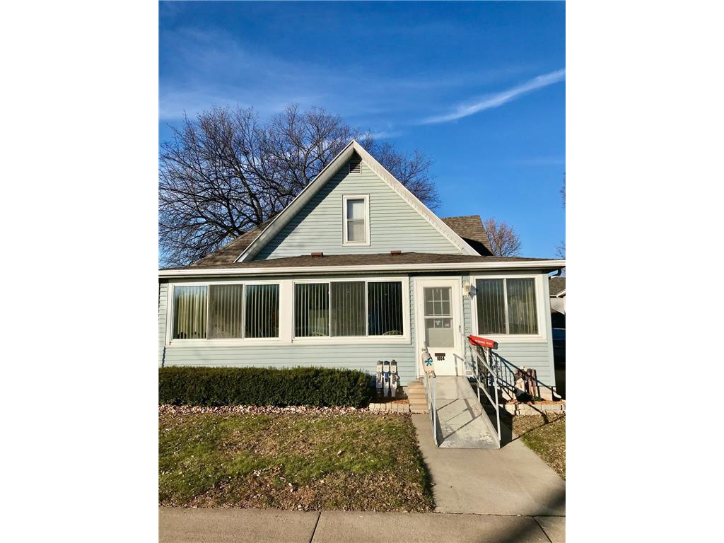 1004 W 3rd Street Winona MN 55987 6464513 image1