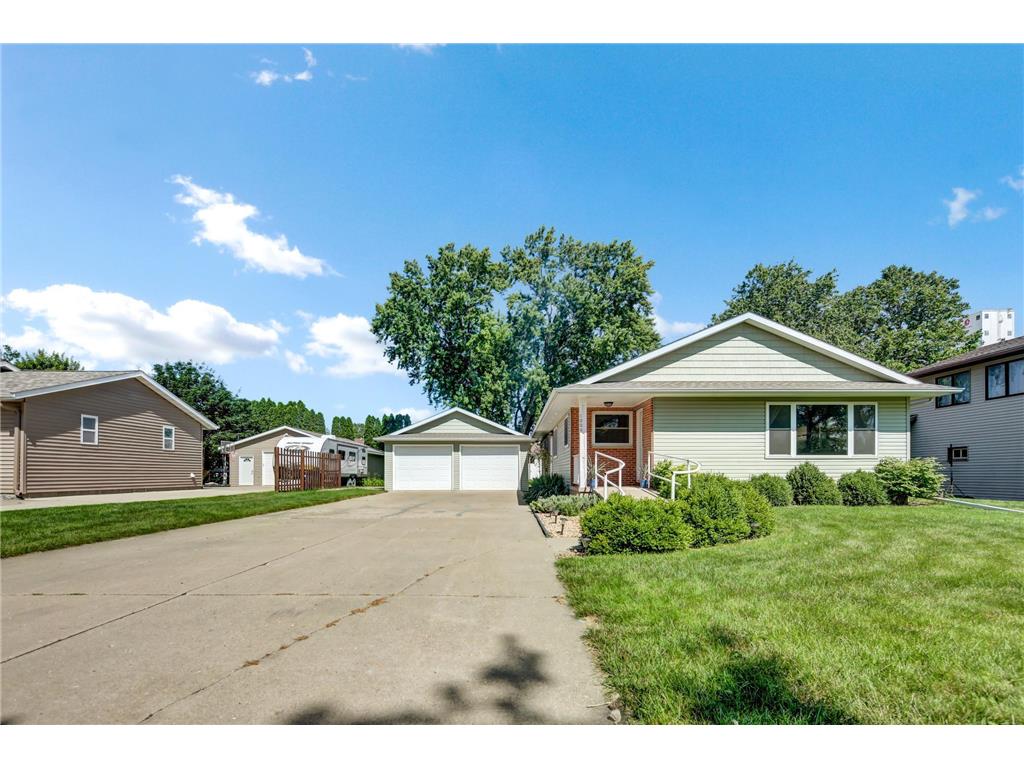 1004 W Elm Street Lake City MN 55041 6566412 image1