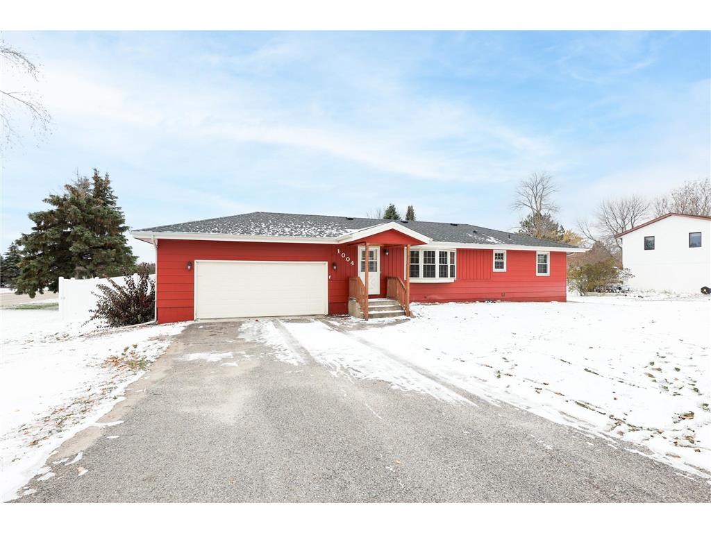1004 W Meadow Lane NW Alexandria MN 56308 6454544 image1