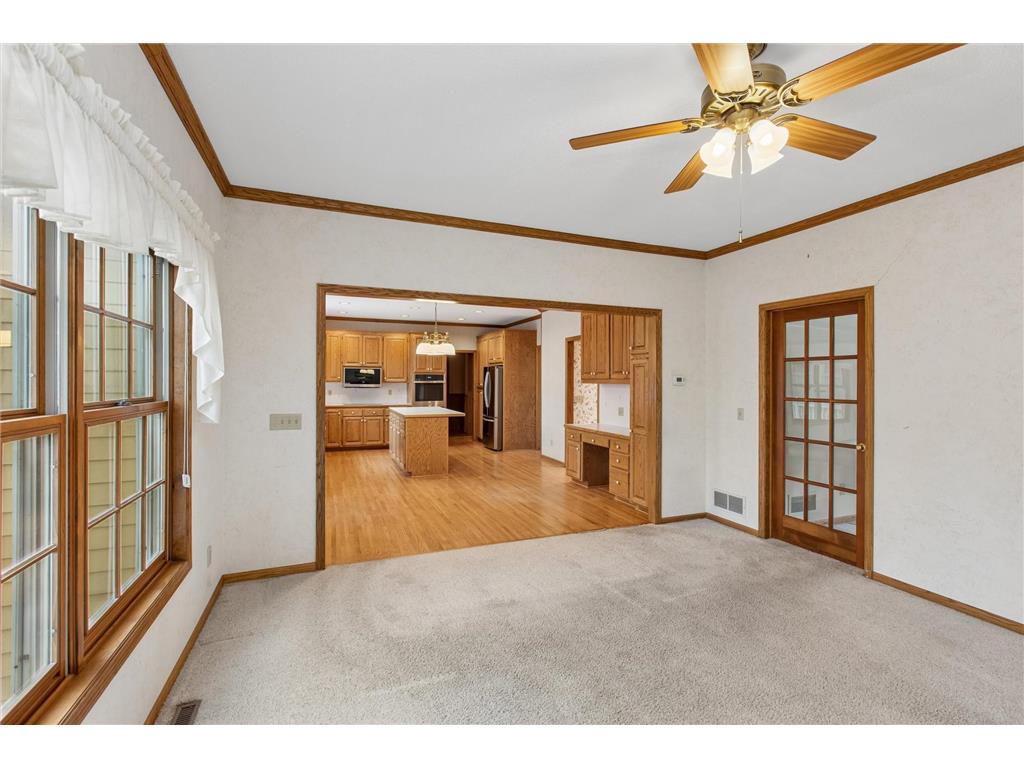 1004 Walden Court Burnsville MN 55337 7060434 image11
