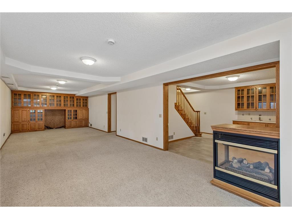 1004 Walden Court Burnsville MN 55337 7060434 image38