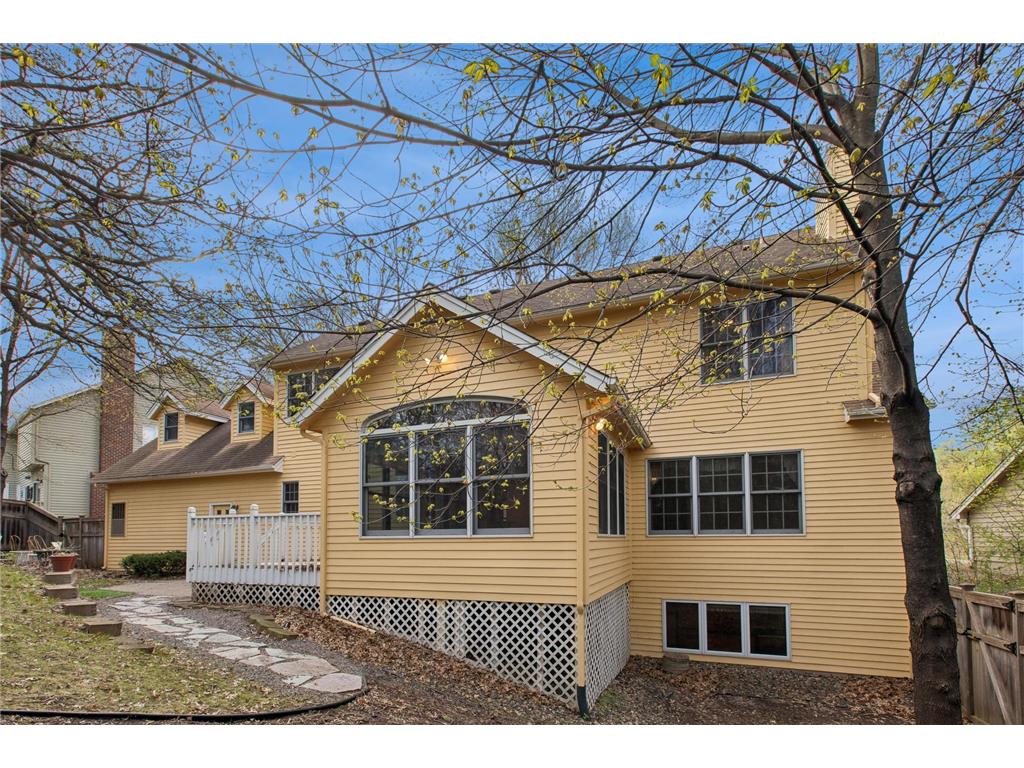 1004 Walden Court Burnsville MN 55337 7060434 image42