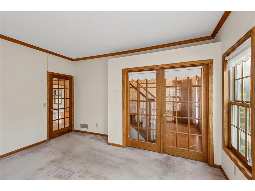 1004 Walden Court Burnsville MN 55337 7060434 image9