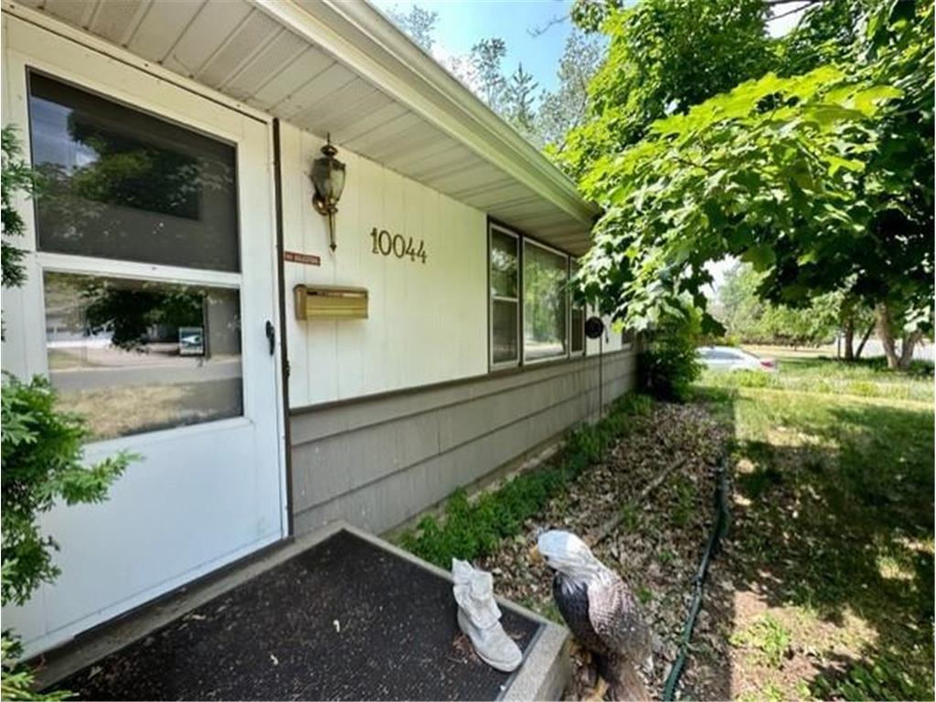 10044 Wentworth Avenue S Bloomington MN 55420 6339833 image1
