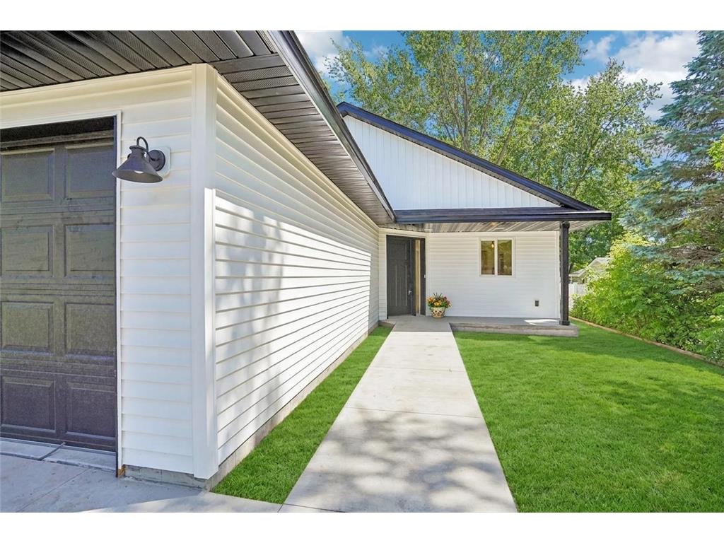 1005 2nd Street SE Faribault MN 55021 7094079 image2