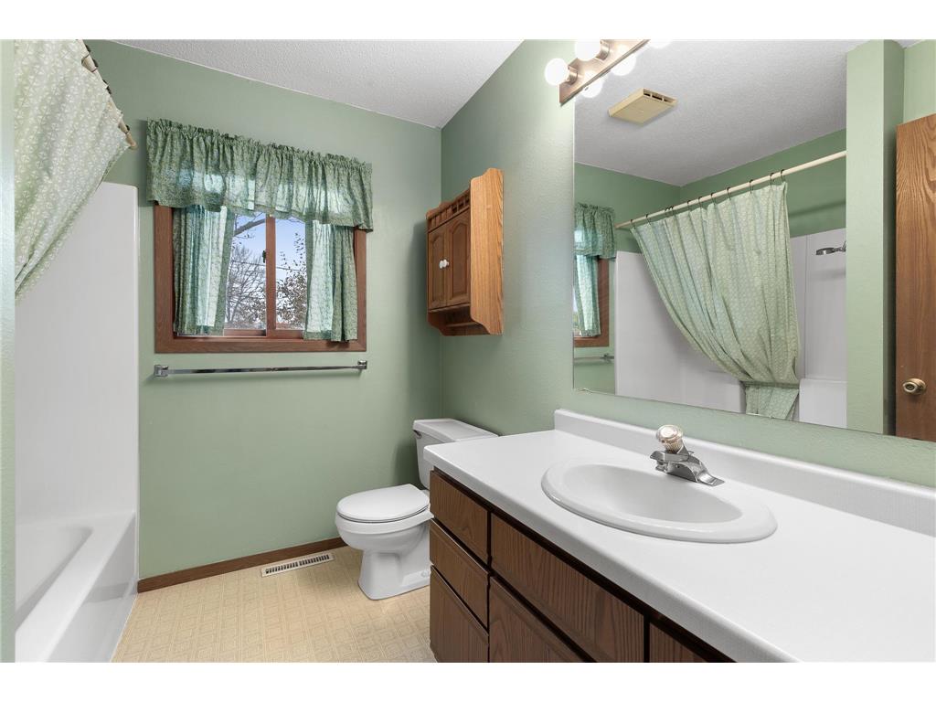 1005 4th Avenue NE Little Falls MN 56345 6788976 image16