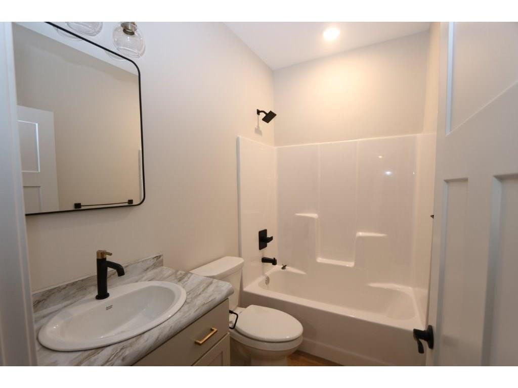 1005 8th Avenue NE Perham MN 56573 7057313 image14