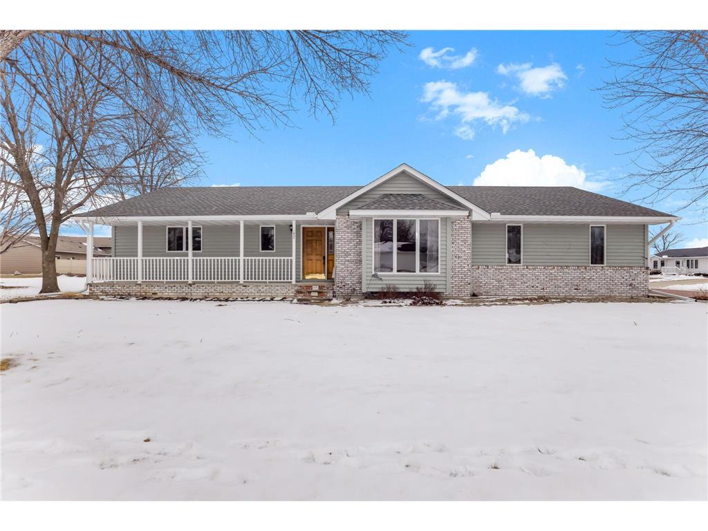 1005 9th Street SE Waseca MN 56093 7024803 image1