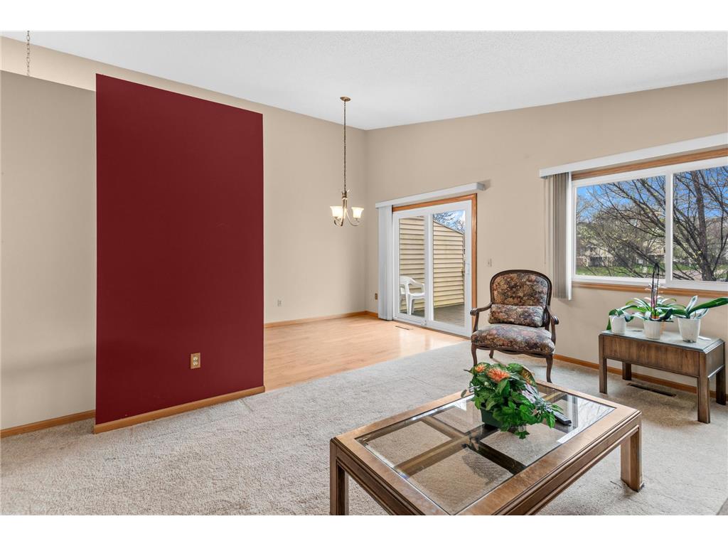 1005 Aston Circle Burnsville MN 55337 7060302 image14