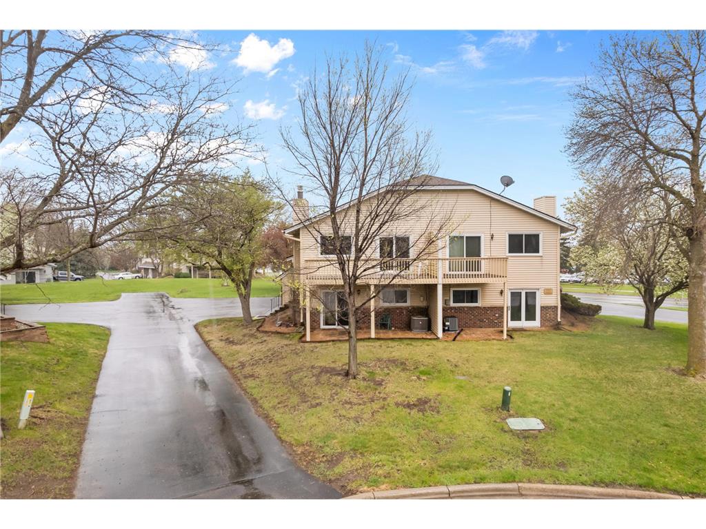 1005 Aston Circle Burnsville MN 55337 7060302 image28