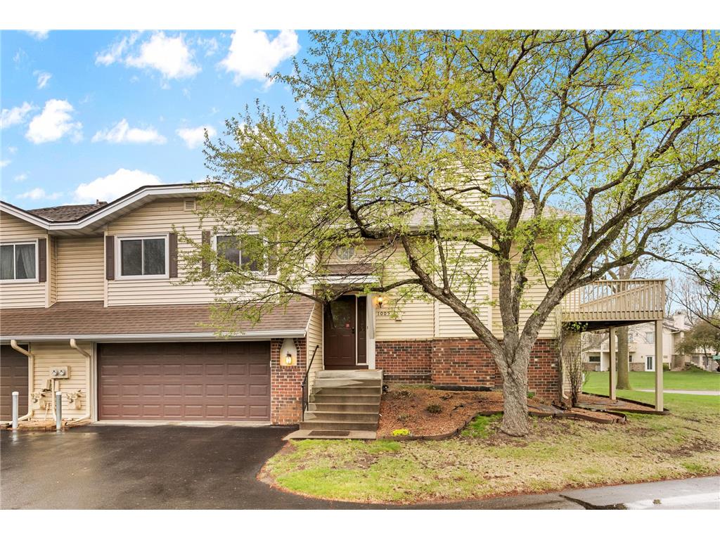 1005 Aston Circle Burnsville MN 55337 7060302 image4