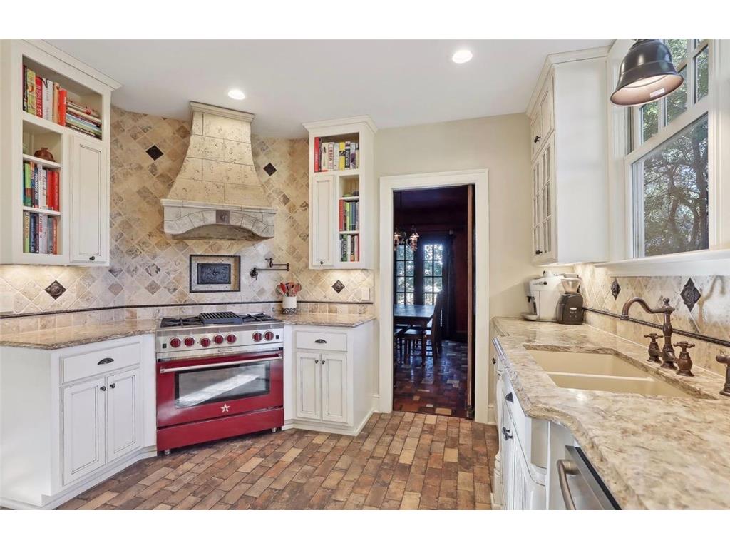 1005 Cedar Lake Road S Minneapolis MN 55405 7038721 image14