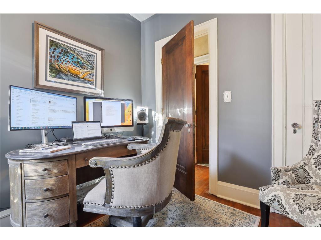 1005 Cedar Lake Road S Minneapolis MN 55405 7038721 image21