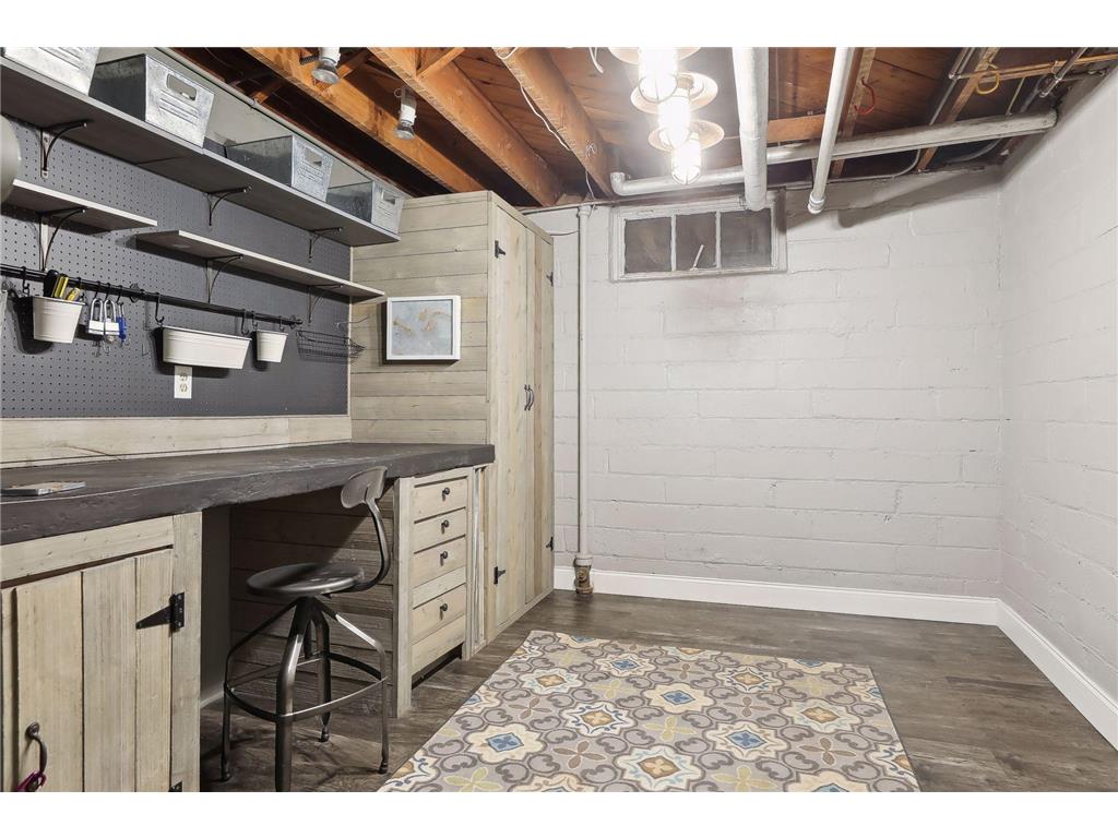 1005 Cedar Lake Road S Minneapolis MN 55405 7038721 image33