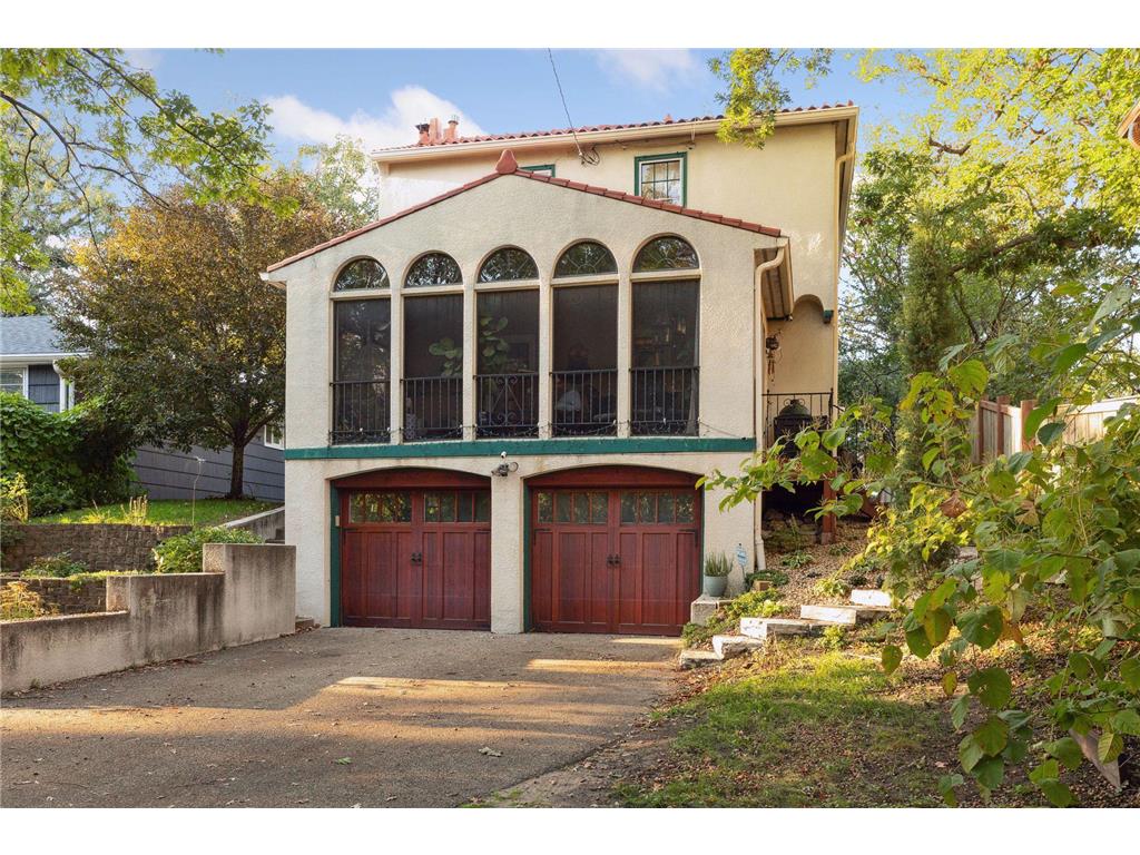 1005 Cedar Lake Road S Minneapolis MN 55405 7038721 image34