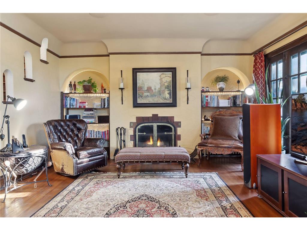 1005 Cedar Lake Road S Minneapolis MN 55405 7038721 image6
