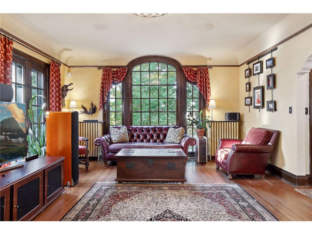 1005 Cedar Lake Road S Minneapolis MN 55405 7038721 image8