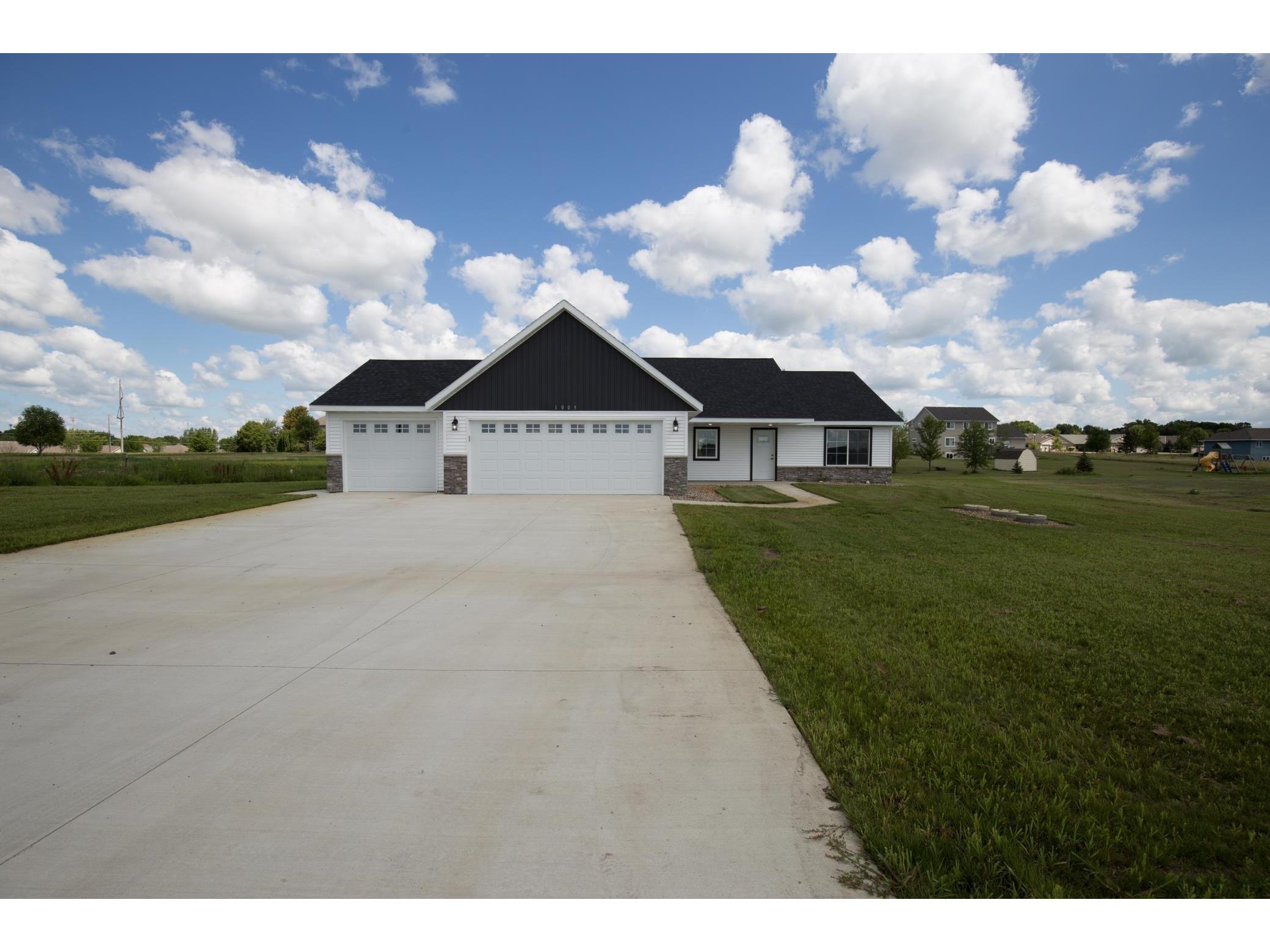 1005 City Heights Drive, Willmar, MN 56201 MLS 5321134 Edina Realty