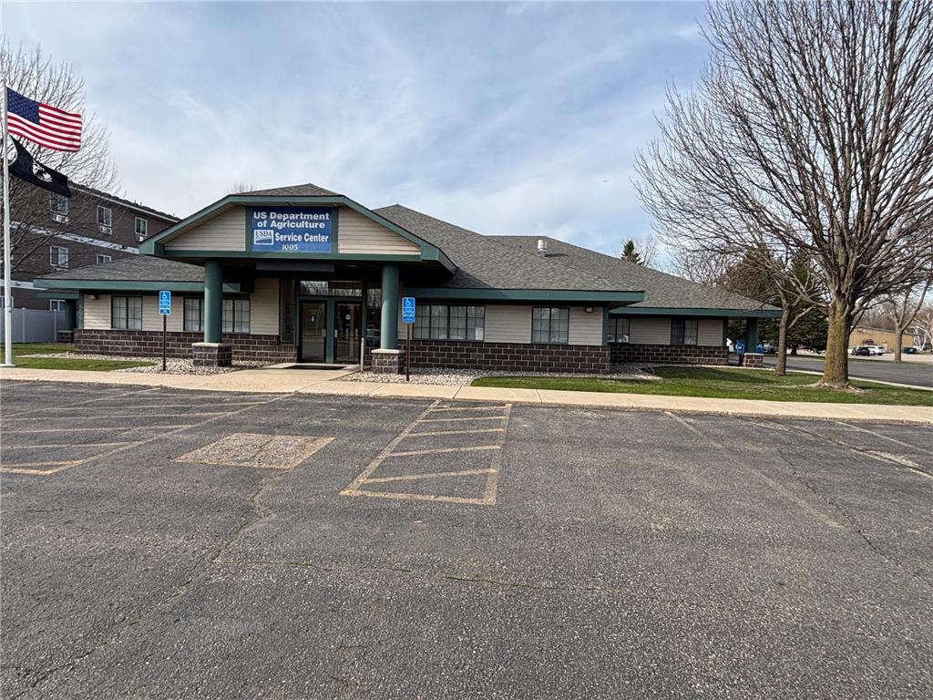 1005 High Avenue NE Willmar MN 56201 7058777 image1
