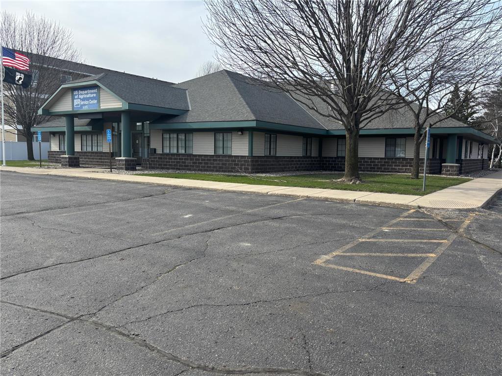 1005 High Avenue NE Willmar MN 56201 7058777 image2