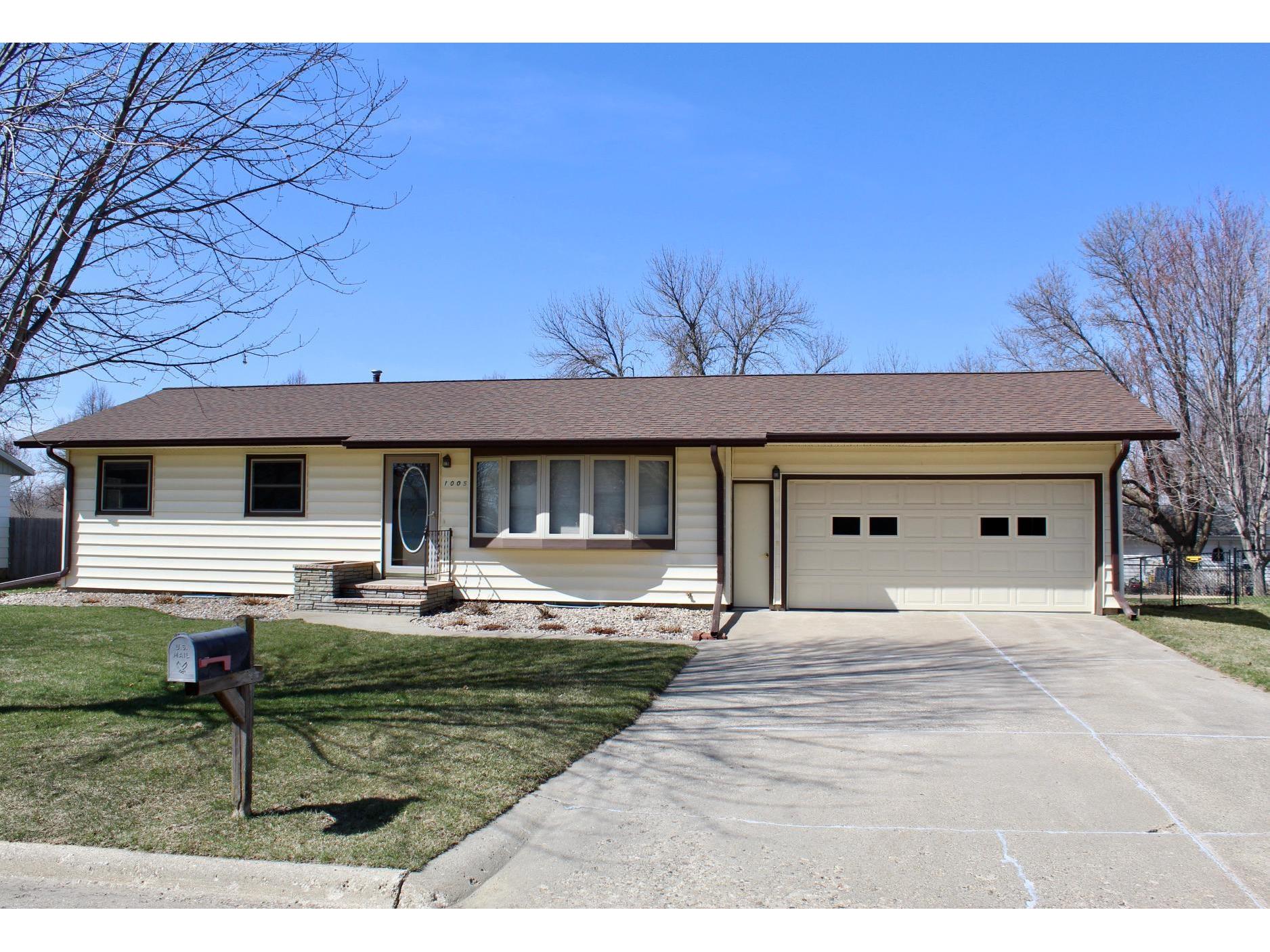 1005 Linden Street, Luverne, MN 56156 MLS 5736724 Edina Realty