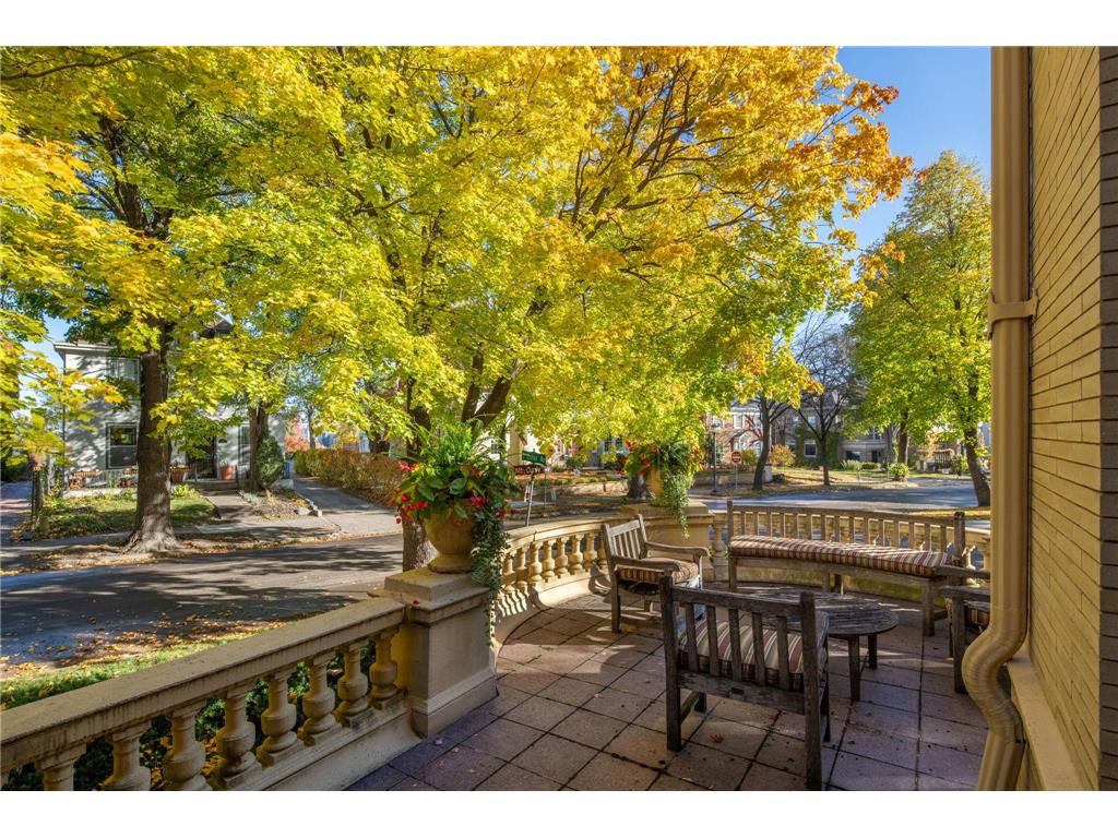 1005 Mount Curve Avenue Minneapolis MN 55403 7089558 image16