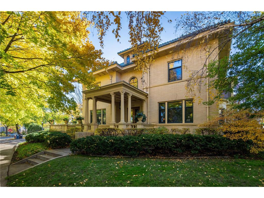 1005 Mount Curve Avenue Minneapolis MN 55403 7089558 image6