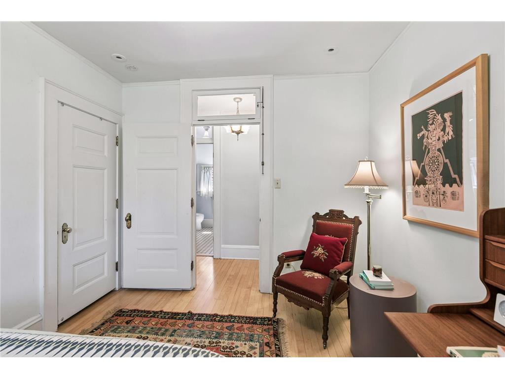 1005 Mount Curve Avenue Minneapolis MN 55403 7089558 image67