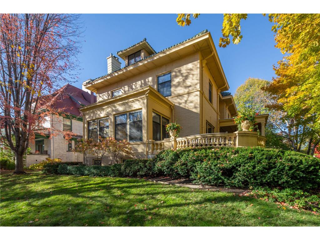 1005 Mount Curve Avenue Minneapolis MN 55403 7089558 image7