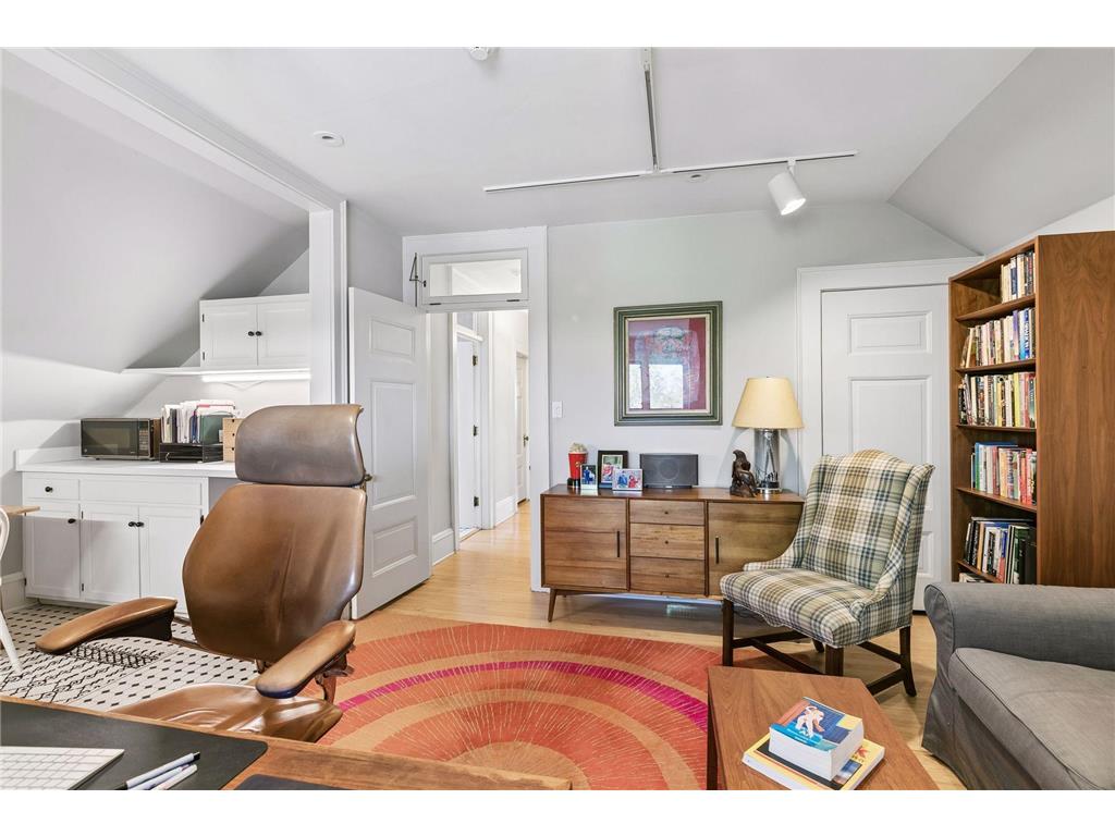 1005 Mount Curve Avenue Minneapolis MN 55403 7089558 image70