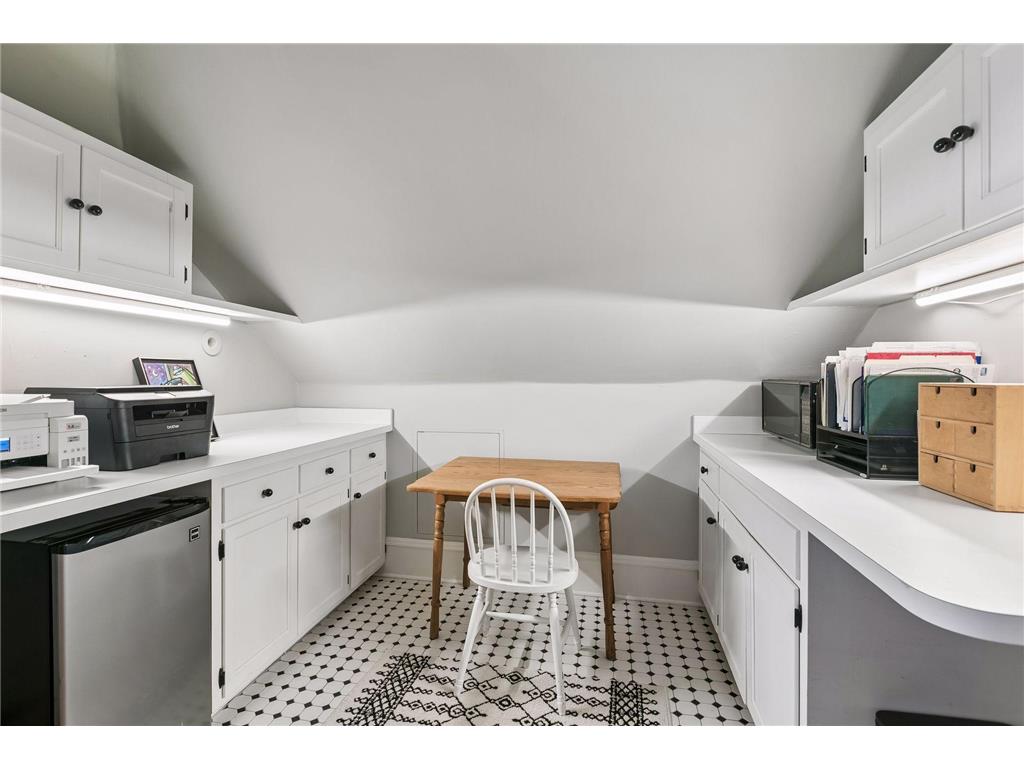 1005 Mount Curve Avenue Minneapolis MN 55403 7089558 image72