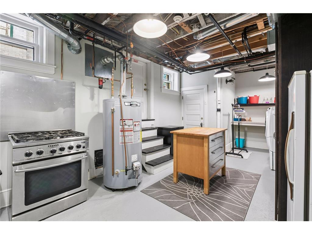 1005 Mount Curve Avenue Minneapolis MN 55403 7089558 image83