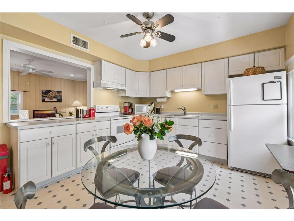 1005 Mount Curve Avenue Minneapolis MN 55403 7089558 image91