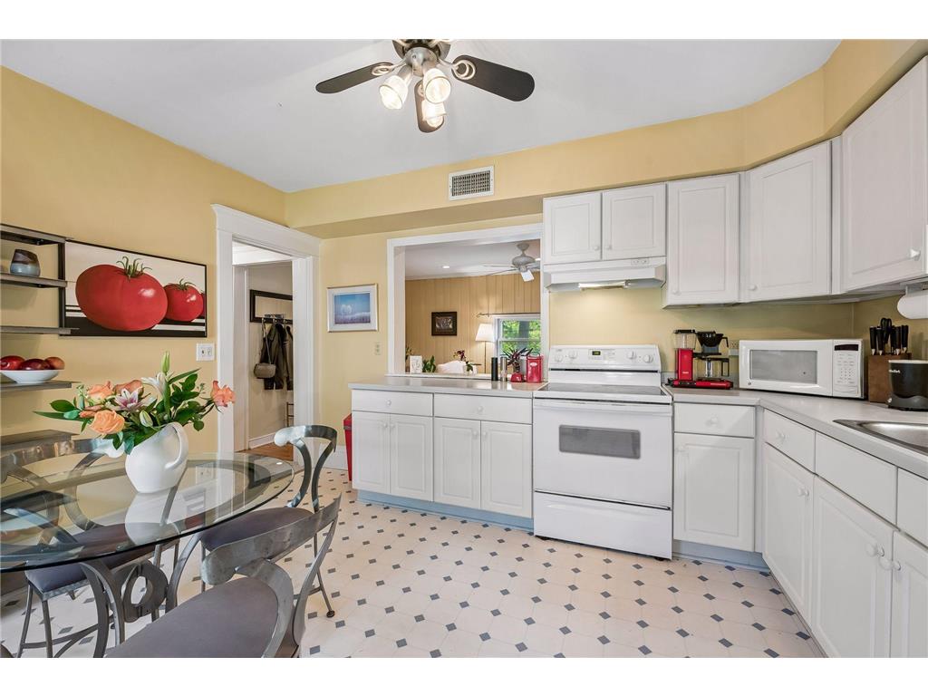 1005 Mount Curve Avenue Minneapolis MN 55403 7089558 image92