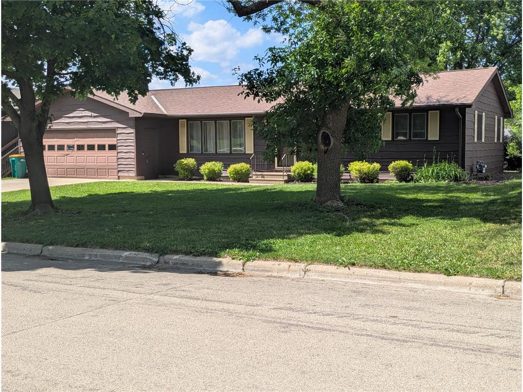 1005 Skylark Lane Albert Lea MN 56007 7084455 image2