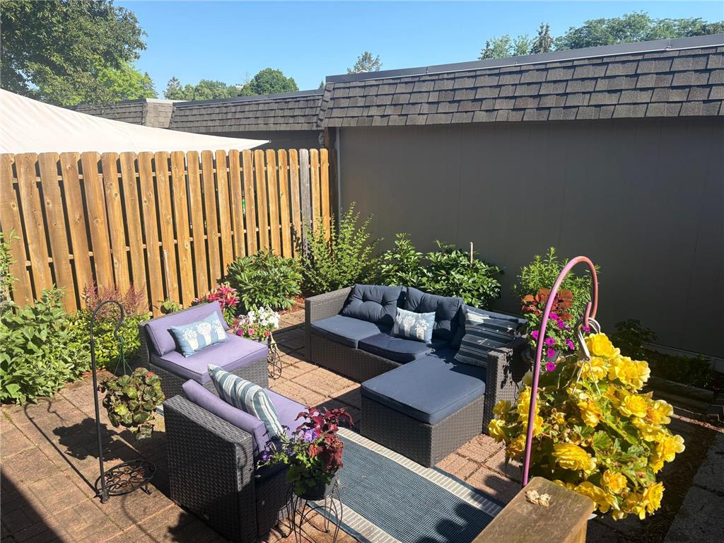 1005 W 104th Street Bloomington MN 55431 6803204 image2