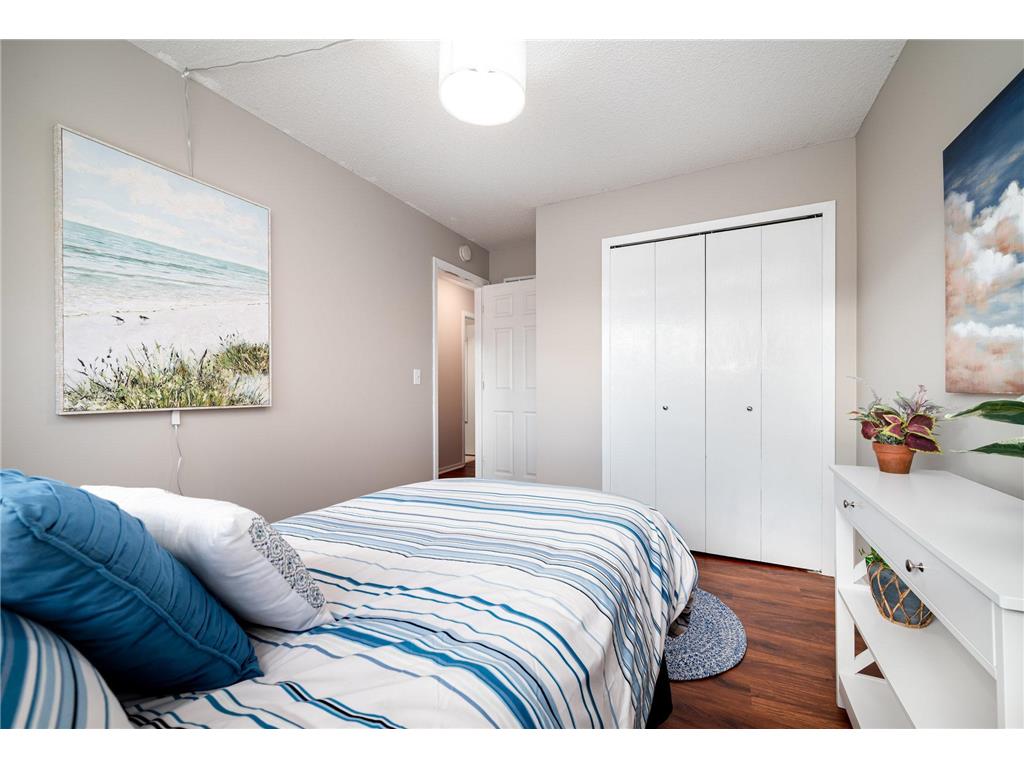 1005 W 104th Street Bloomington MN 55431 6803204 image20