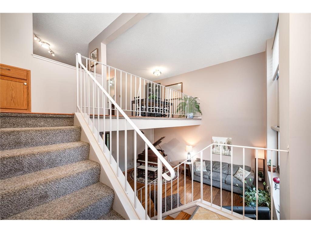 1005 W 104th Street Bloomington MN 55431 6803204 image3