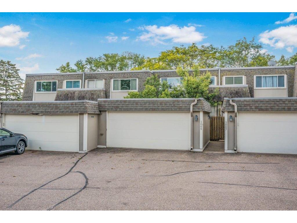 1005 W 105th Street Bloomington MN 55431 7075373 image10