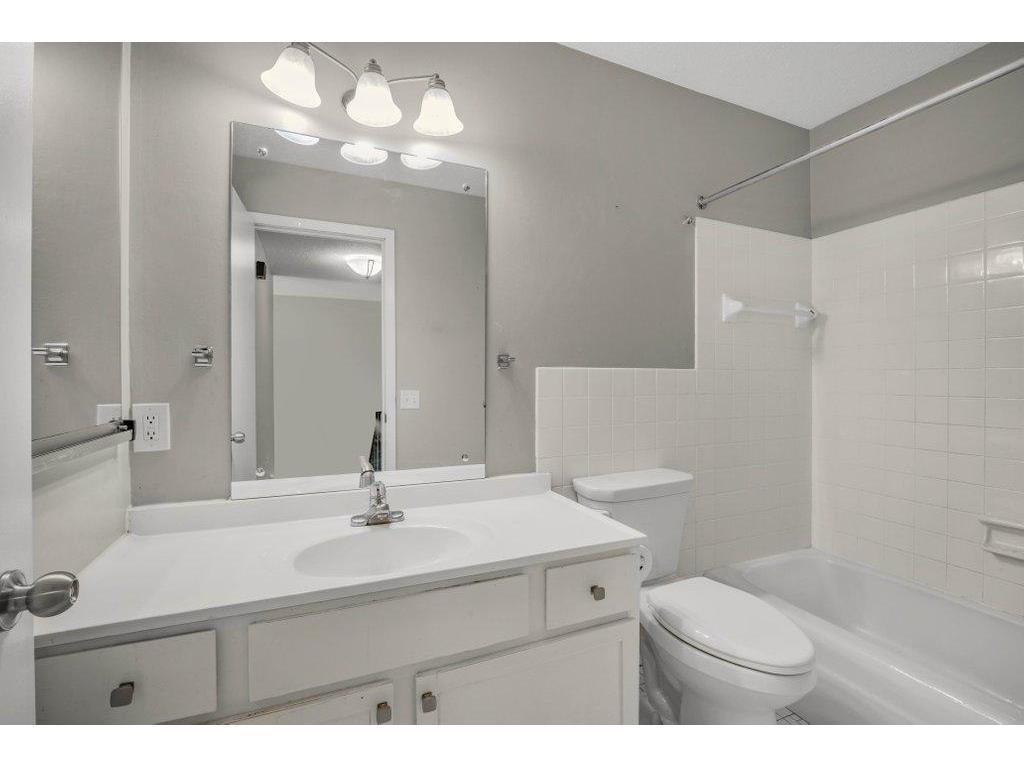 1005 W 105th Street Bloomington MN 55431 7075373 image18