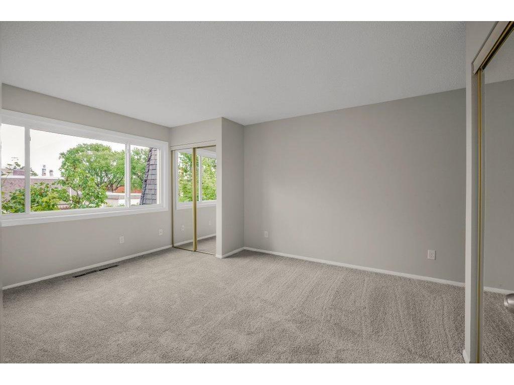1005 W 105th Street Bloomington MN 55431 7075373 image21