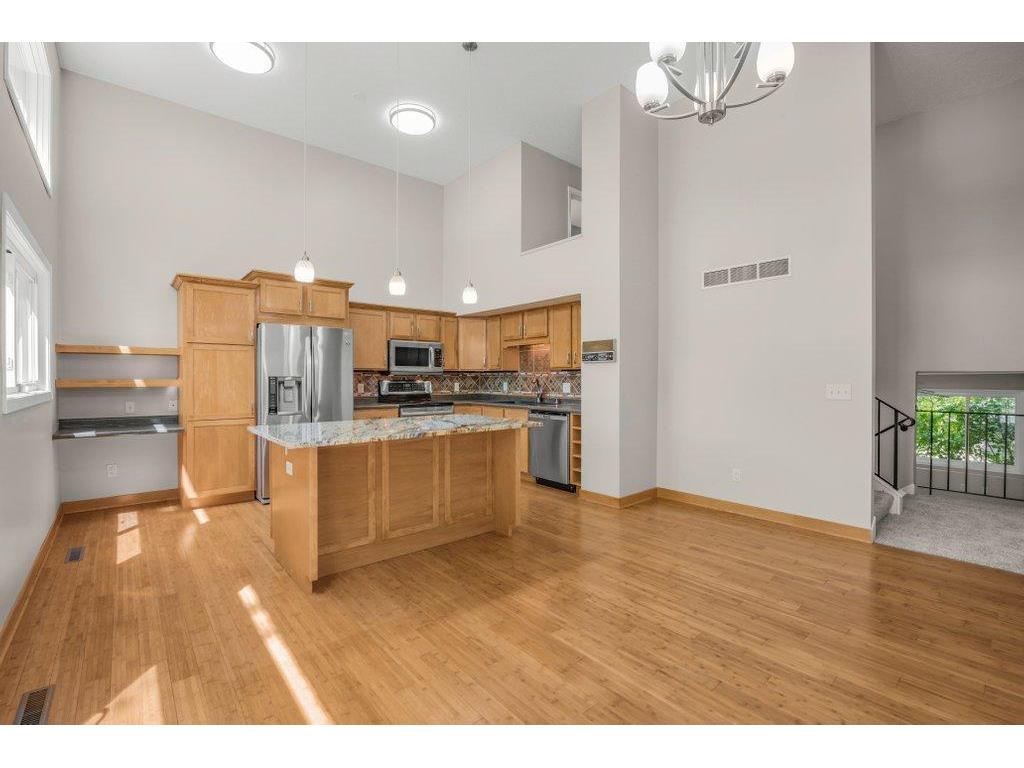 1005 W 105th Street Bloomington MN 55431 7075373 image3