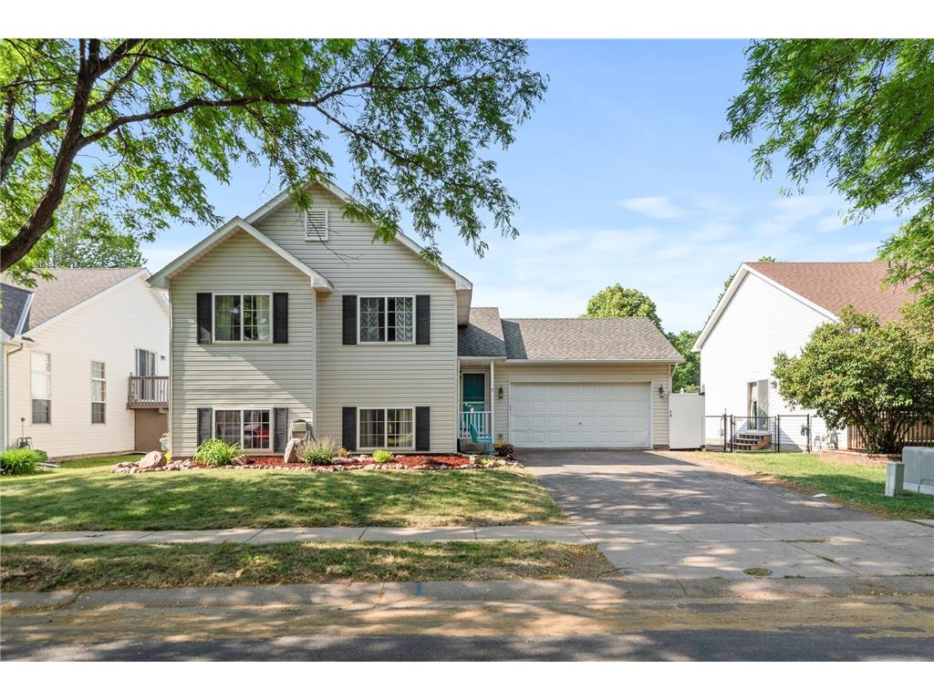 1005 Walnut Street Farmington MN 55024 6384150 image1