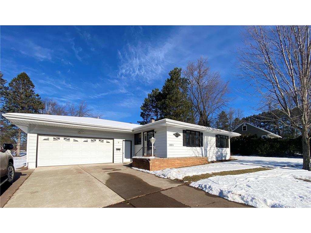 1005 Wilson Avenue, Cloquet, MN 55720 MLS 6312217 Edina Realty