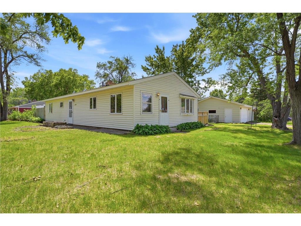 10050 Palm Street NW Coon Rapids MN 55433 7063364 image1
