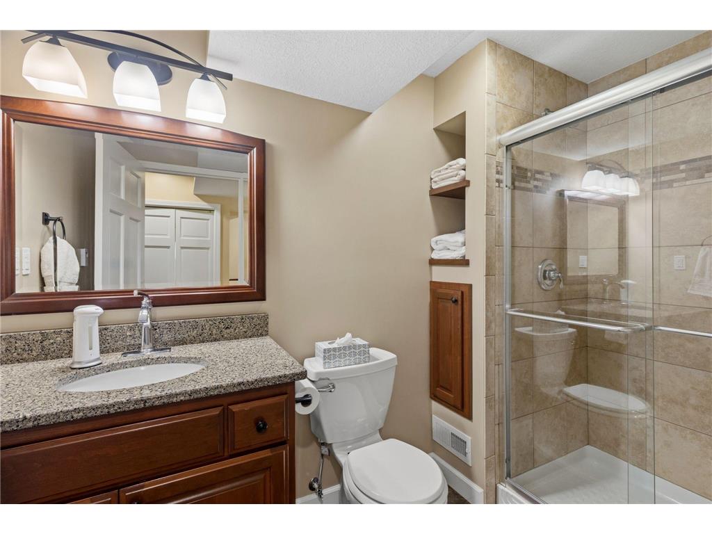 10053 Raleigh Court Woodbury MN 55129 7085723 image27
