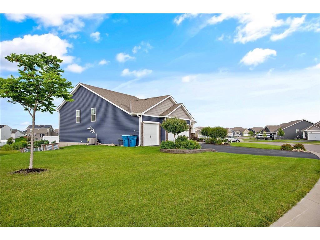 10057 189th Avenue NW Elk River MN 55330 6616485 image1